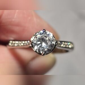 Elegant Silver Women's Ring